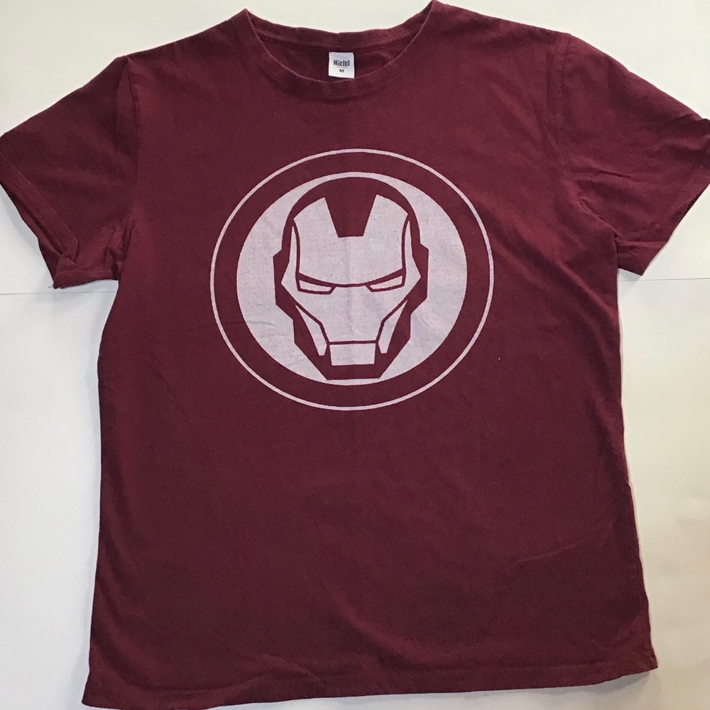 Avengers Burgundy Medium Iron Man T-Shirt